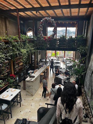 El MERCADO Restaurant - Cuenca