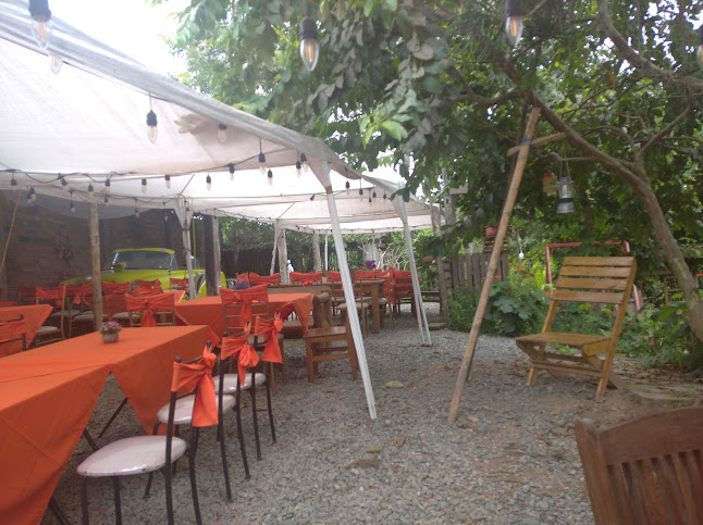 Comentarii opinii despre Paseo Colonial