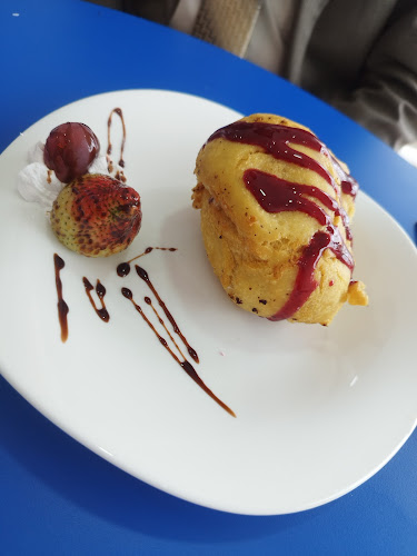 Los Helados Fritos de la Cuero y Caicedo