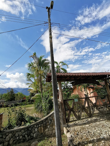 Opinii despre Hosteria Playita Escondida în Yantzaza - Gastronomía y hostelería