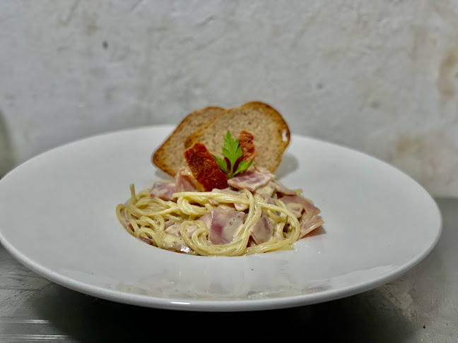 Garcia Moreno, Pedernales