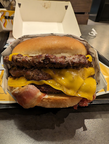 Carl's Jr - Guayaquil