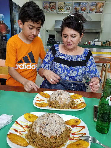 V483+V9M Plaza Comercial Bonanza, Av Isidro Ayora, Guayaquil 090508