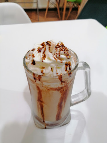 BREAK Frutas Cafe & Bar