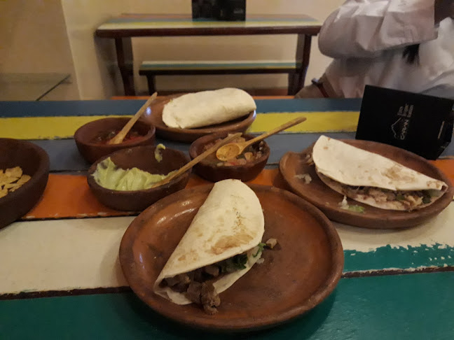 Antonio Jose de Sucre esq, Ibarra 100101