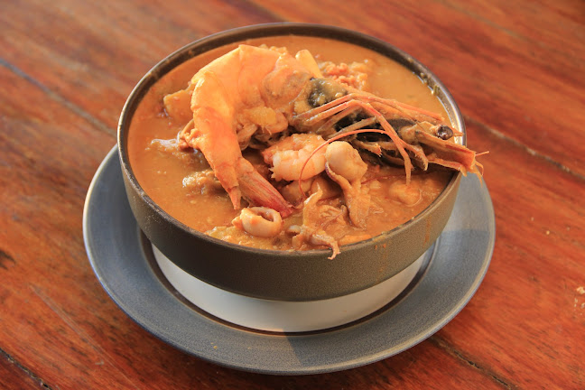 El Viejo y El Mar Hostal y Restaurante