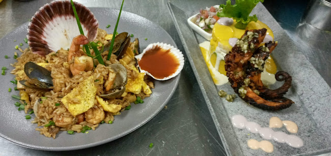 QR3X+2CX, Av. Quito, Santo Domingo