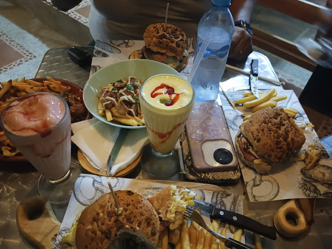 28 de Abril 10, Manta