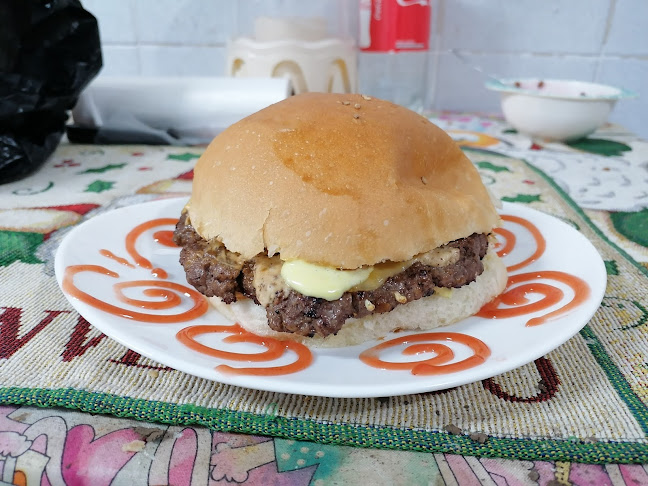 La Casa Rosa Fast Food