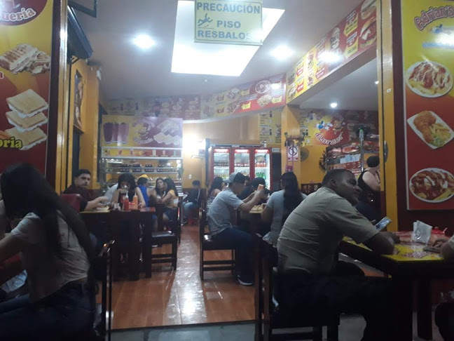 Adrian's Burguer - La Troncal