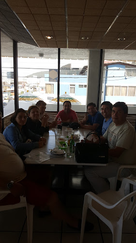 RGP9+2R8, Av. Tomás de Berlanga, Quito 170137