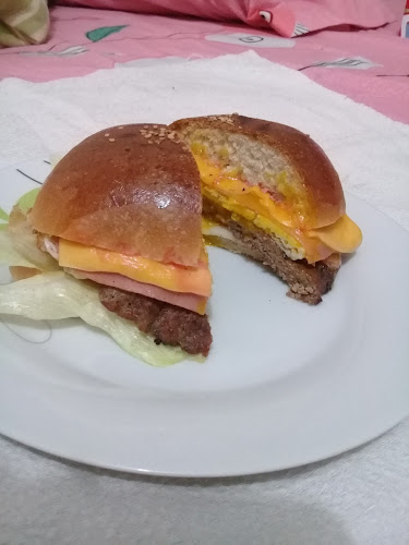 Opinii despre "El Patio" Asados,hamburguesas,karaoke y mas în Guayaquil - Gastronomía y hostelería