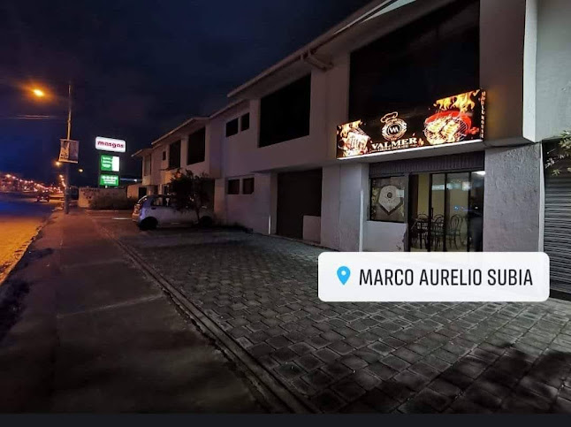 Valmer Grill - House - Latacunga