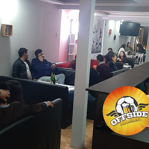 Opinii despre OFFSIDE - WINGS AND BEER în Loja - Gastronomía y hostelería