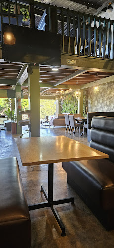 Ave Charles Darwin, Puerto Ayora