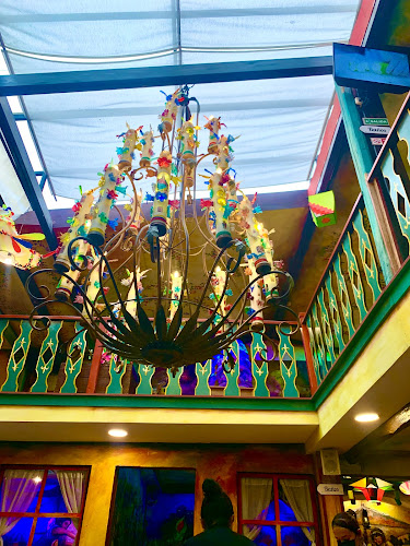 Av. Carlos Arízaga Vega, Cuenca 010207