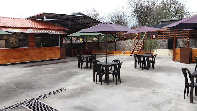 "Tradicion" Patio De Comidas