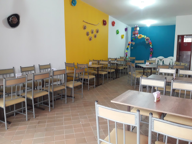 Centro Comercial Polaris, Isidro Ayora Cueva, Guayaquil