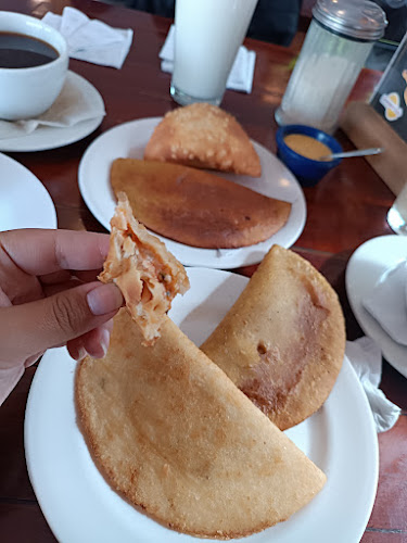 Campo Viejo Empanadas Floreana