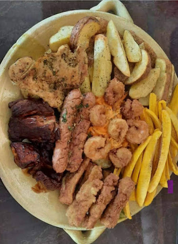 Opinii despre Jhela's Restaurant în Yantzaza - Gastronomía y hostelería