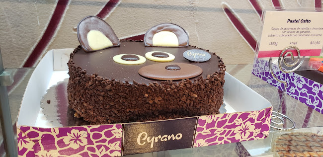 Av. Portugal E9-59 y, Quito 170135