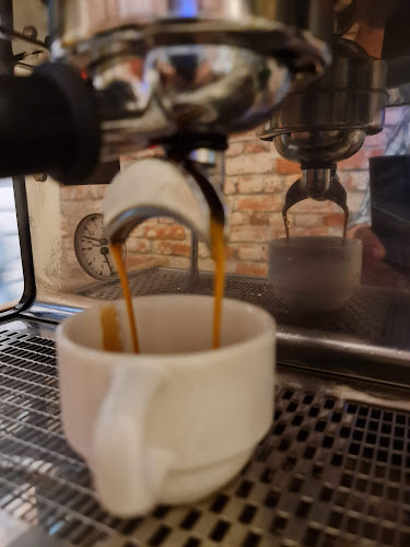 Cossiori Café - Pastelería - Velasco Ibarra