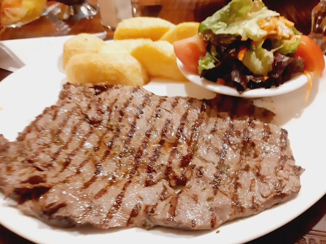 Ali's Parrilladas & Pizzeria - Latacunga