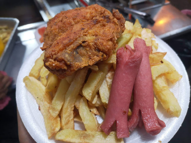 C. CARLOS AMÉN &, El Triunfo