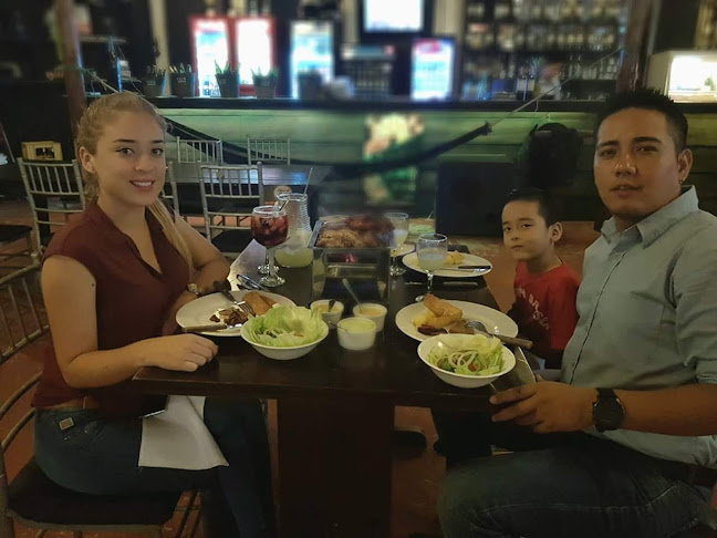 Quito 812 y Av, Av. 20 de Junio, Nueva Loja