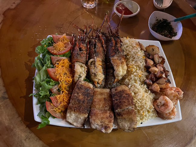 Gary cocktails & food