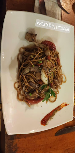 Tambo Sabores Peruanos - Montañita