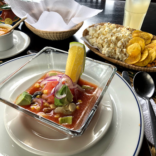 Puerto Lago Lago San Pablo