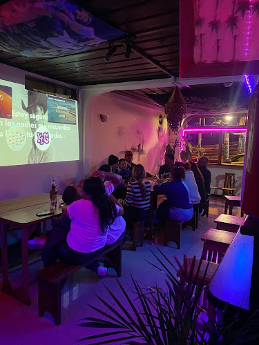 Peña Bar Ananitay - Baños de Agua Santa