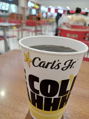 Carl's Jr. Alban Borja