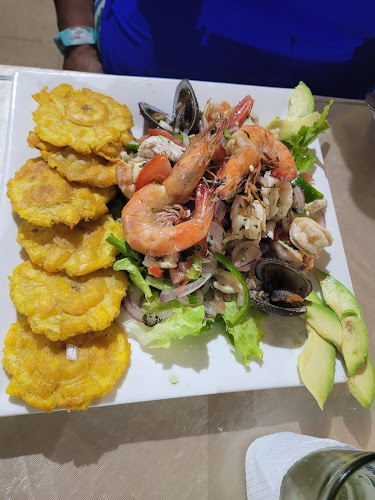 Opinii despre Restaurante Mar Azul în Salinas - Gastronomía y hostelería