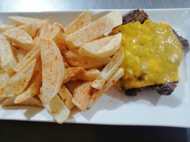 Refuggio Pizzería - Gastronomía y hostelería