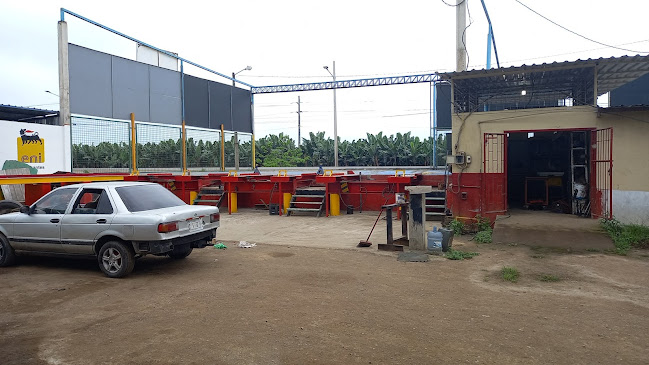 Opinii despre MAKENNA BAR KARAOKE în Machala - Gastronomía y hostelería