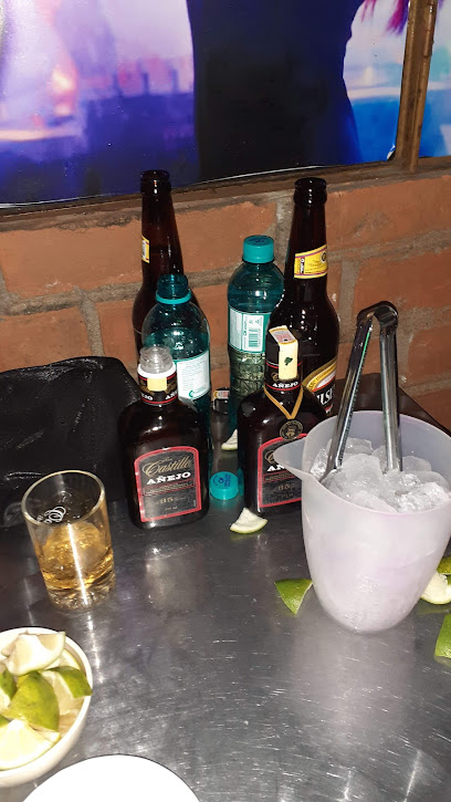 JUGO'S BAR Y TROCYPAPAS