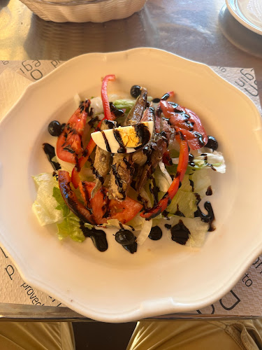 Restaurante Delfín Dorado - Gastronomía y hostelería