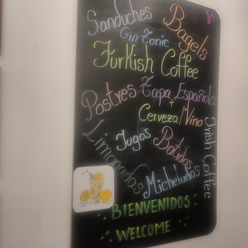 Opinii despre Red Rabbit Coffee Lounge în Cotacachi - Gastronomía y hostelería