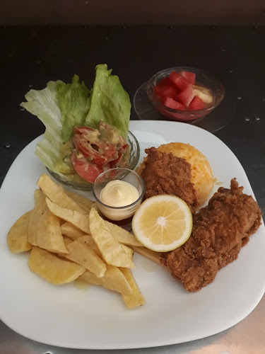 Opinii despre Sal Y Pimienta Restaurante în Riobamba - Gastronomía y hostelería