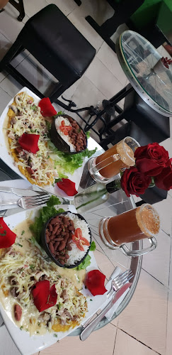 Patakon Con... Comida Costeña