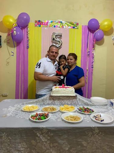 Los Bolones De Don Reyna - Manta