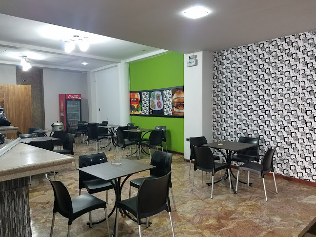 junto a la clínica, Paucarbamba 4/88 y, Cuenca 010107