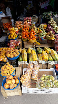 Comentarii opinii despre Frutería FRU-052