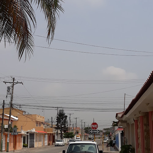 Opinii despre Espartaco Sport Resto Bar în Guayaquil - Gastronomía y hostelería