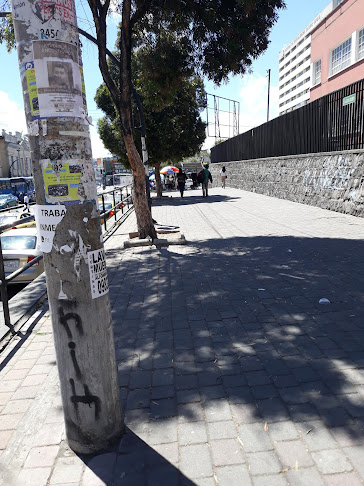 Opinii despre BAR LADO OSCURO în Quito - Gastronomía y hostelería