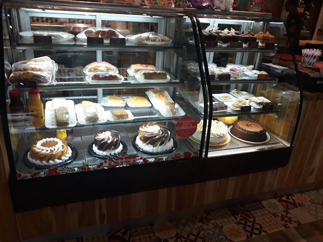 Bombons Coffee Shop - Samborondón Plaza