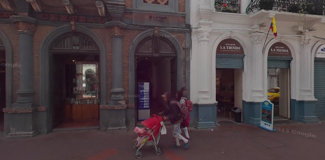 HELADOS LA TIENDA Parque Calderon