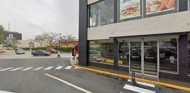 Carl's Jr. Alban Borja